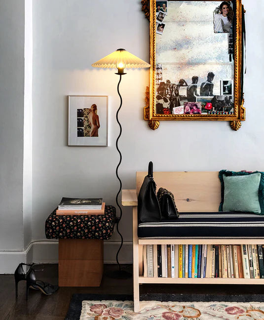 Squiggle Floor Lamp - Yiarolight