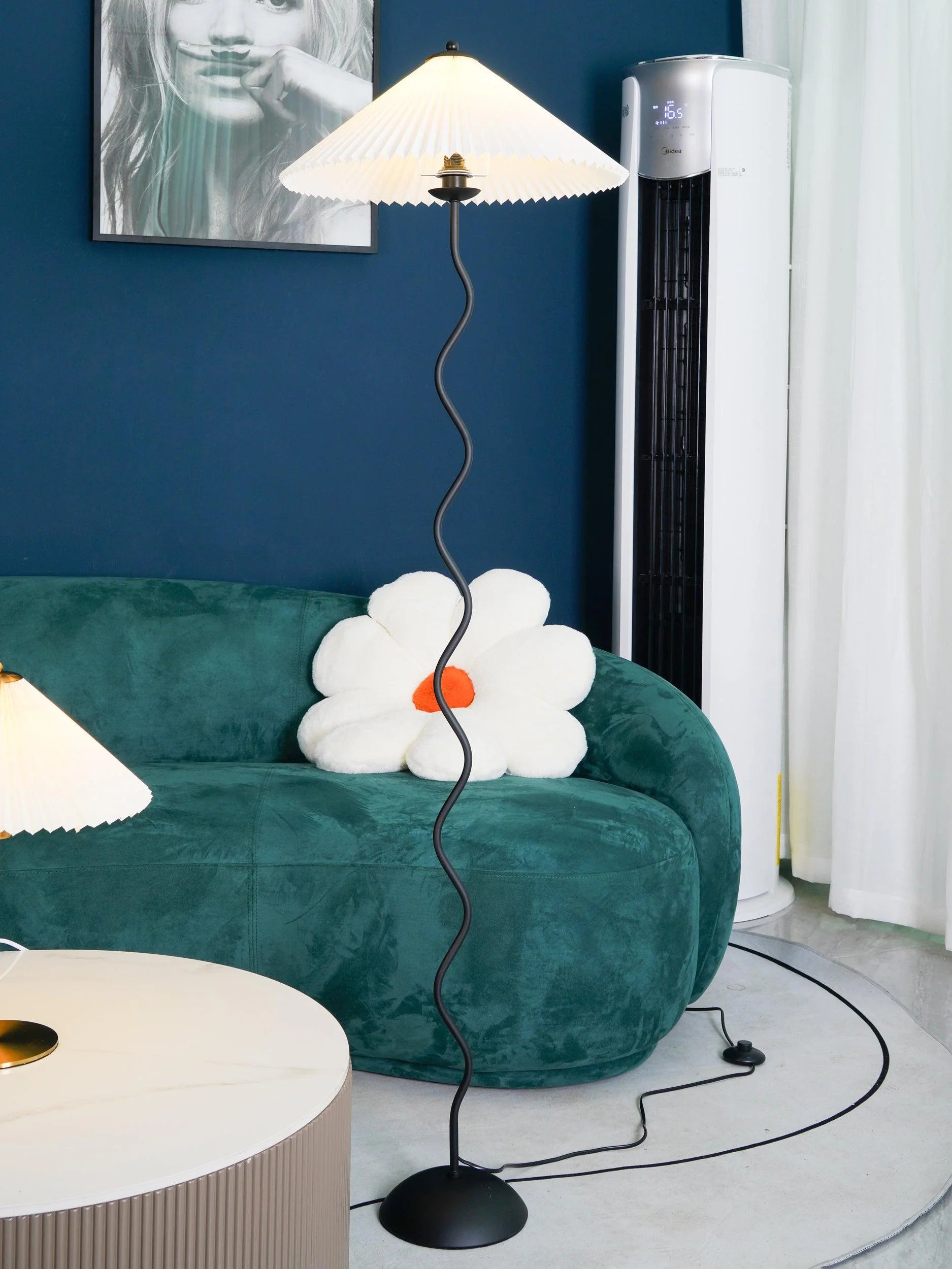 Squiggle Floor Lamp - Yiarolight