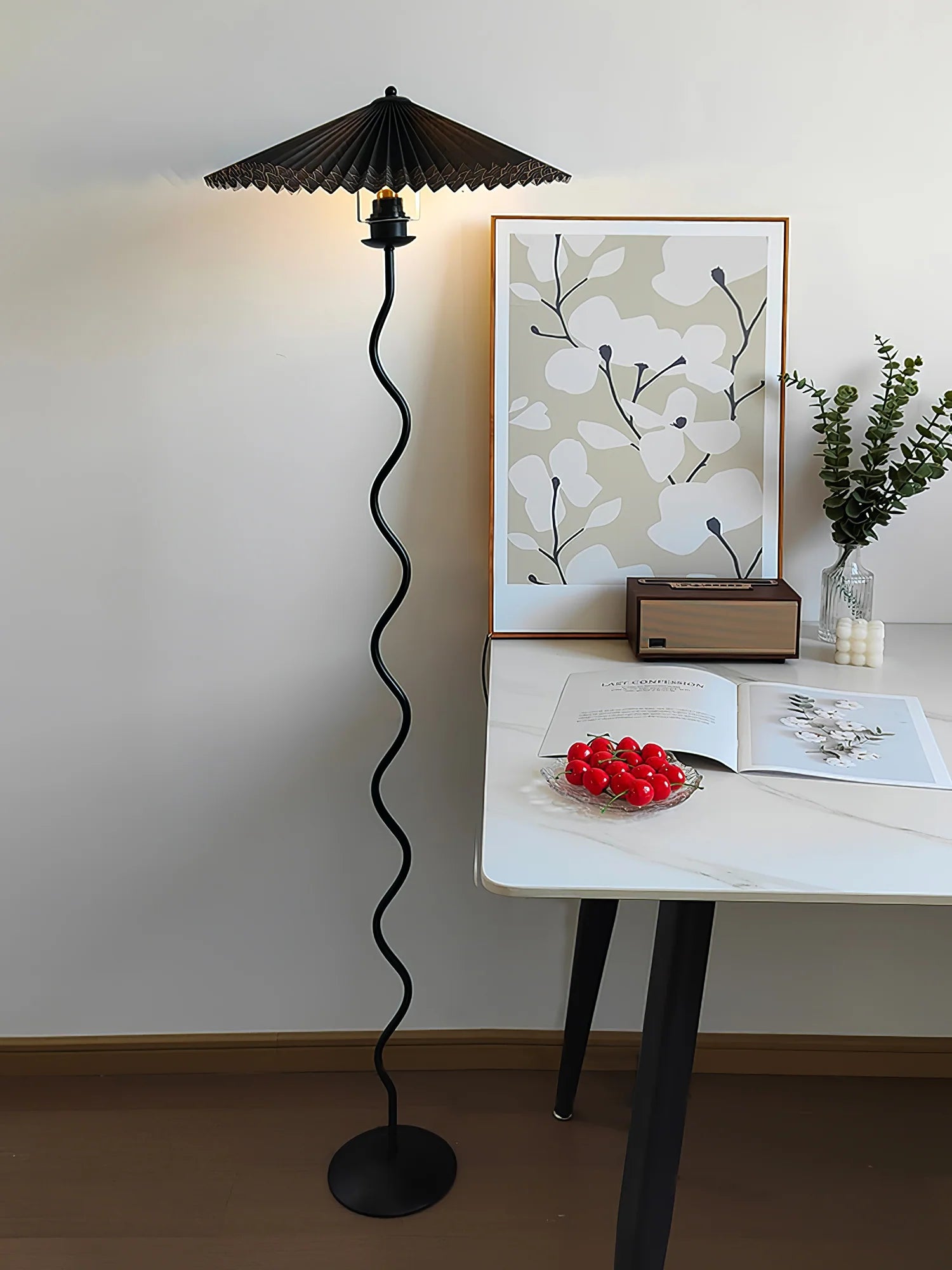 Squiggle Floor Lamp - Yiarolight
