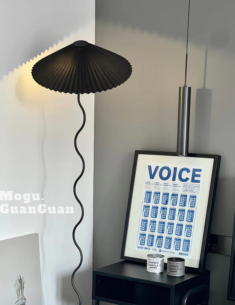 Squiggle Floor Lamp - Yiarolight
