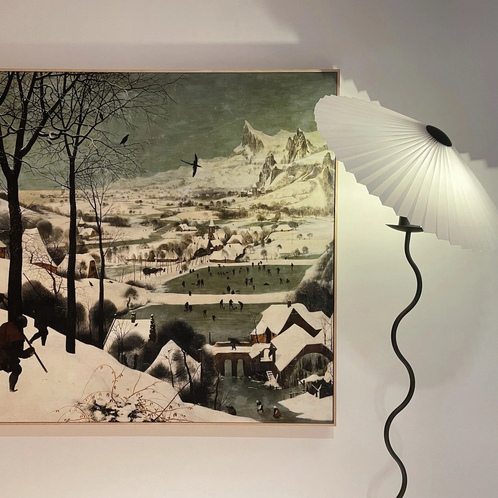 Squiggle Floor Lamp - Yiarolight
