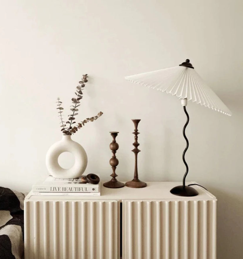 Squiggle Table Lamp - Yiarolight