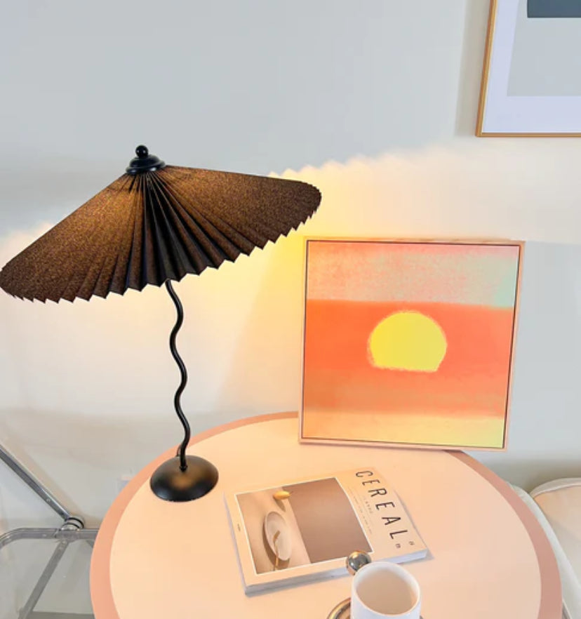 Squiggle Table Lamp - Yiarolight