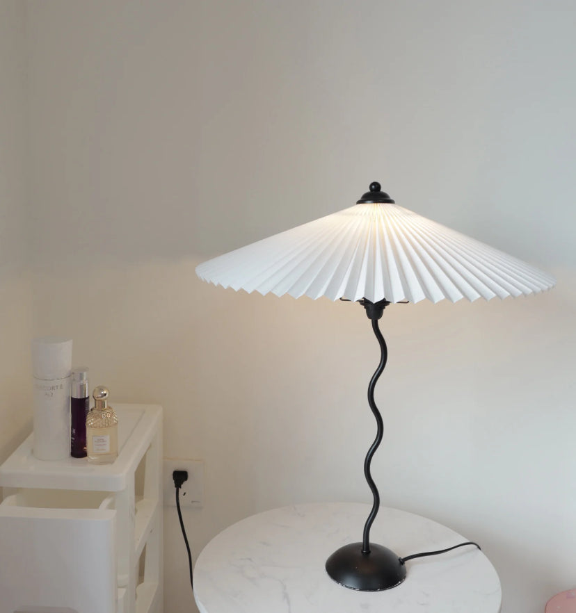 Squiggle Table Lamp - Yiarolight