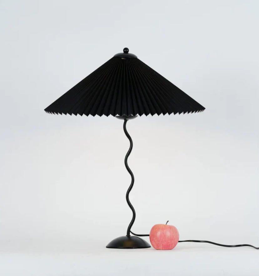 Squiggle Table Lamp - Yiarolight