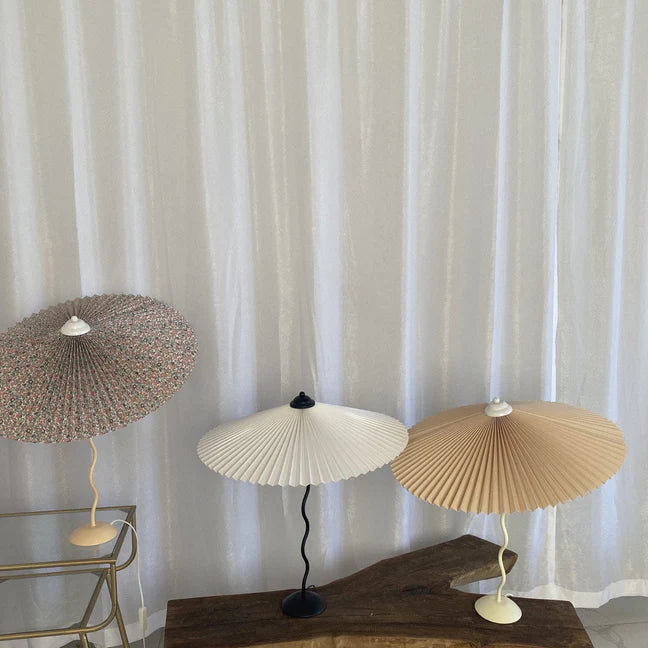 Squiggle Table Lamp - Yiarolight