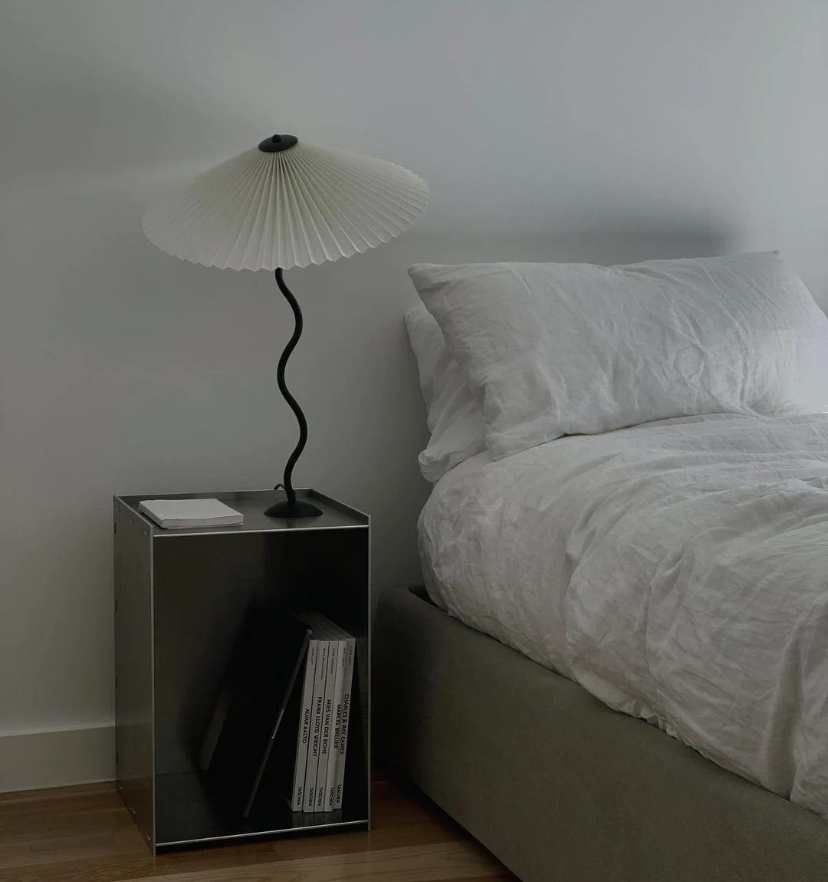 Squiggle Table Lamp - Yiarolight