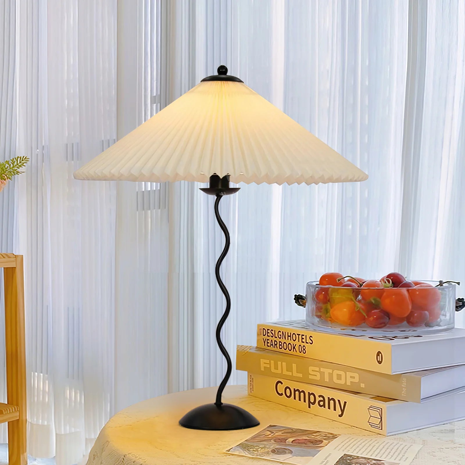Squiggle Table Lamp - Yiarolight