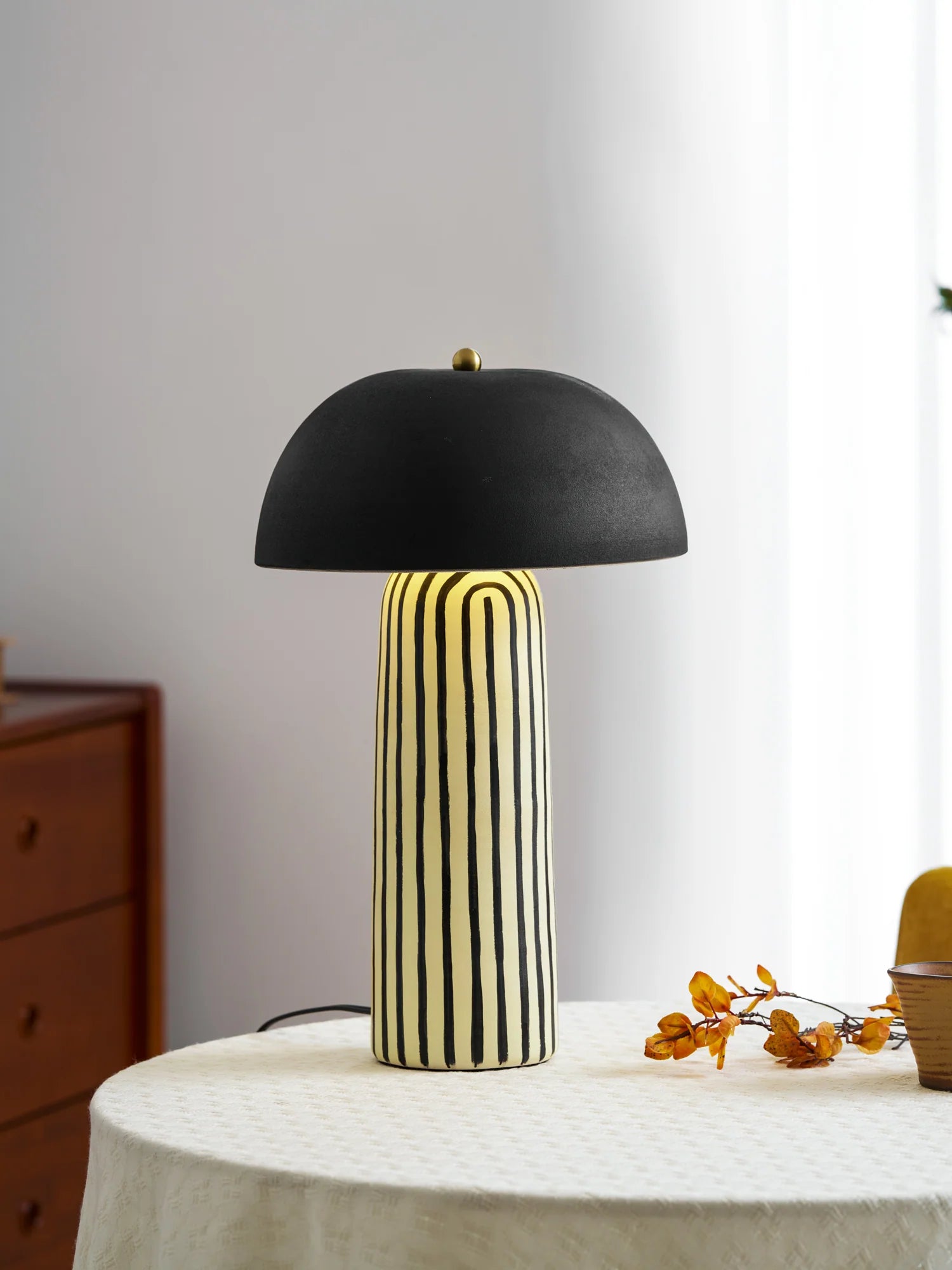Stria Table Lamp - Yiarolight