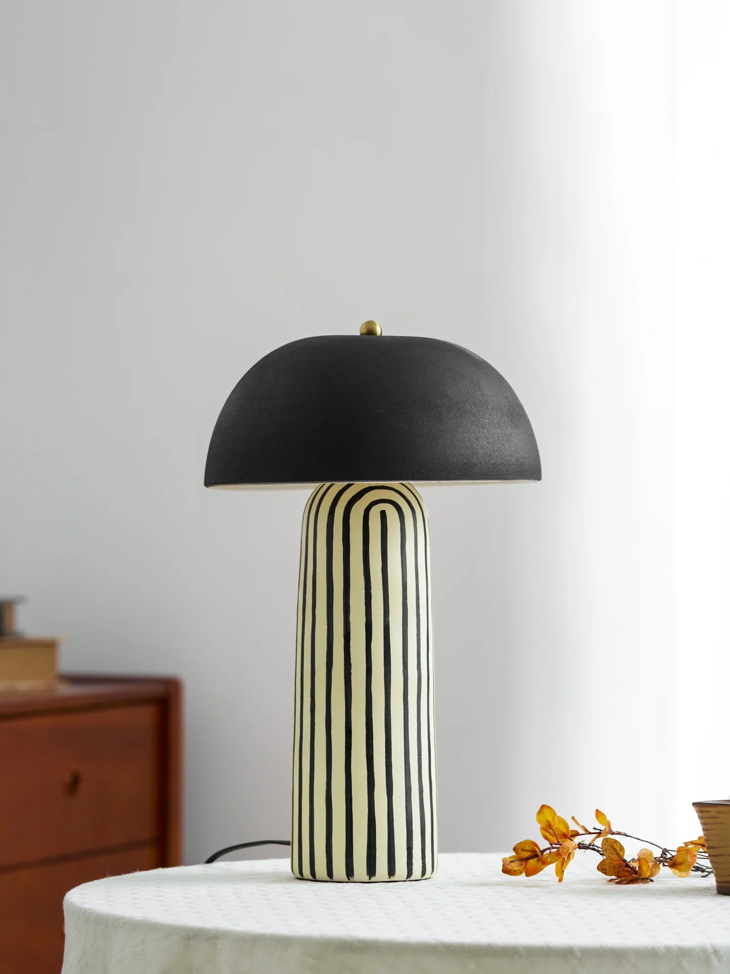 Stria Table Lamp - Yiarolight