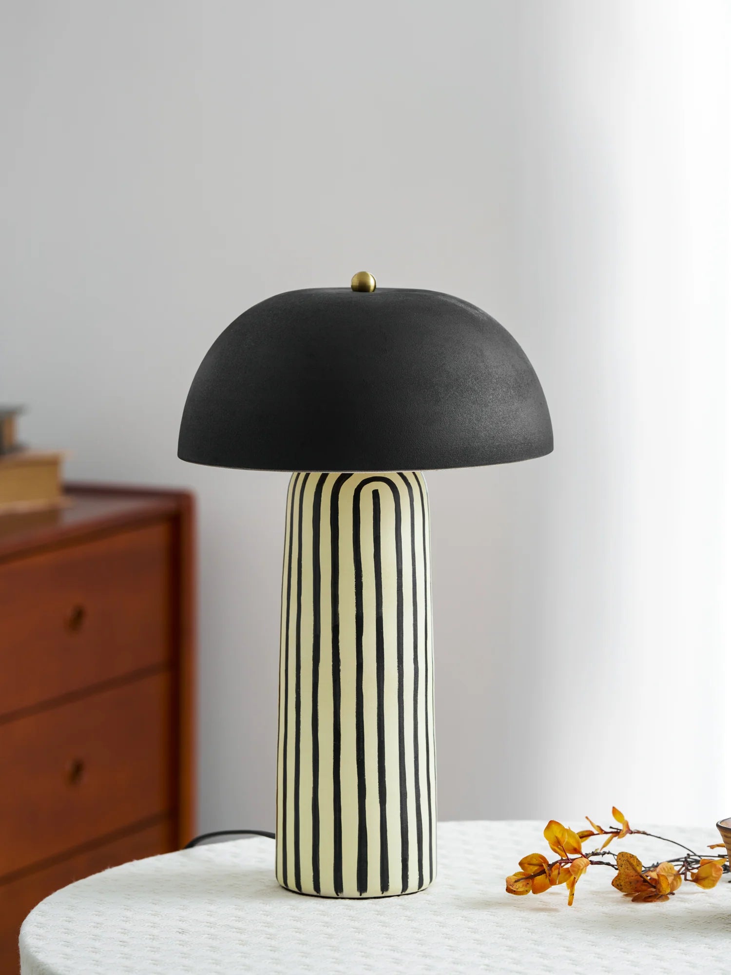 Stria Table Lamp - Yiarolight