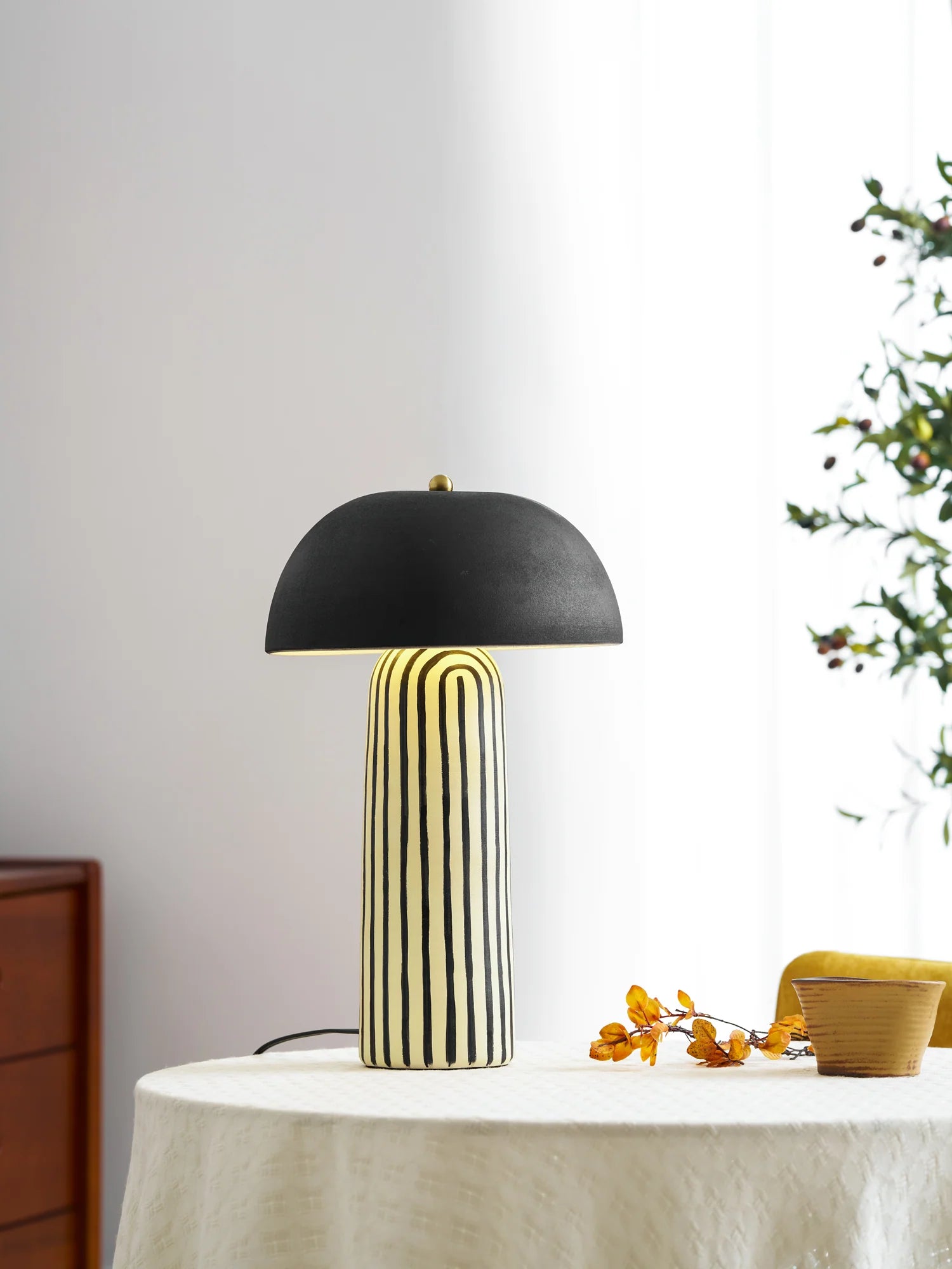 Stria Table Lamp - Yiarolight