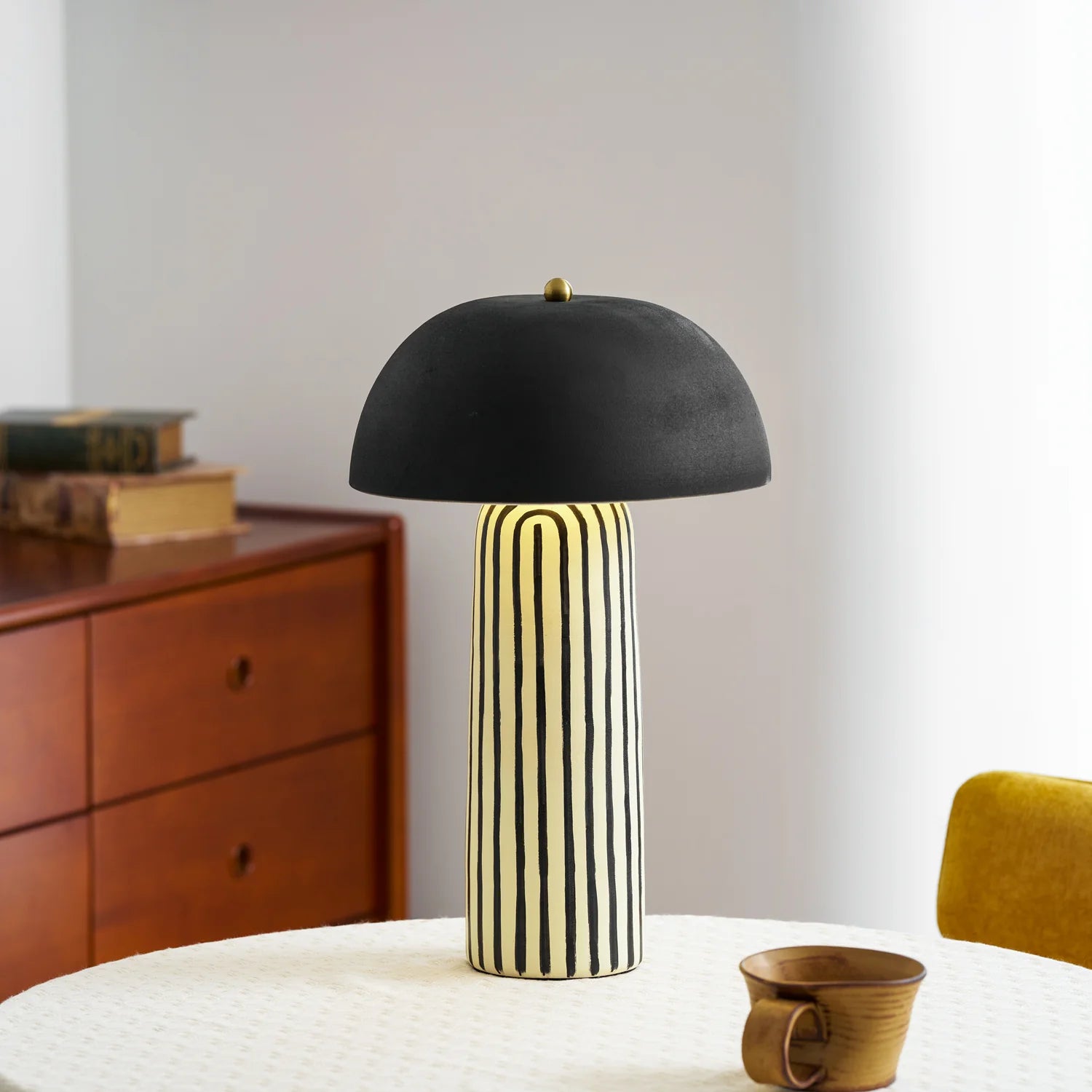 Stria Table Lamp - Yiarolight