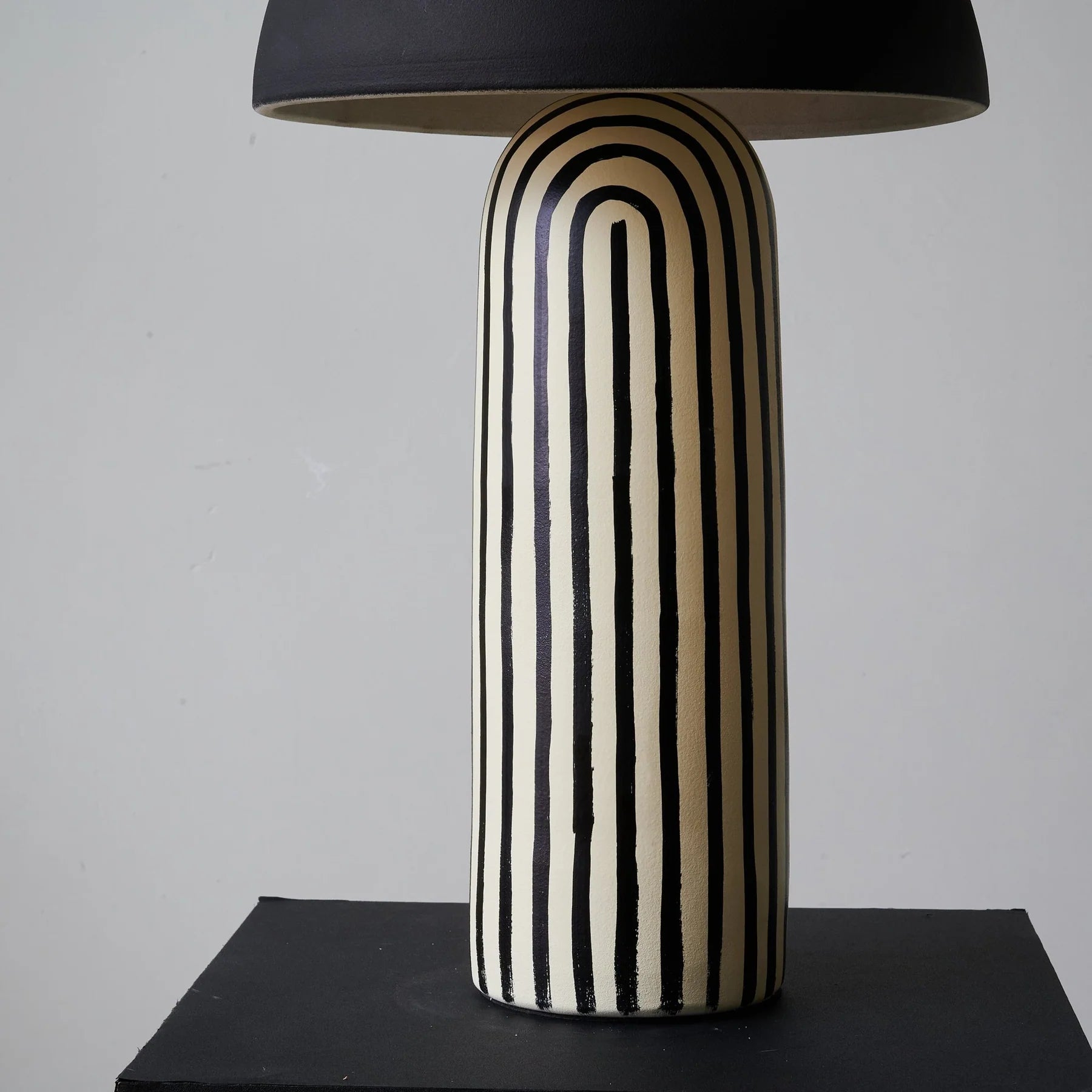 Stria Table Lamp - Yiarolight