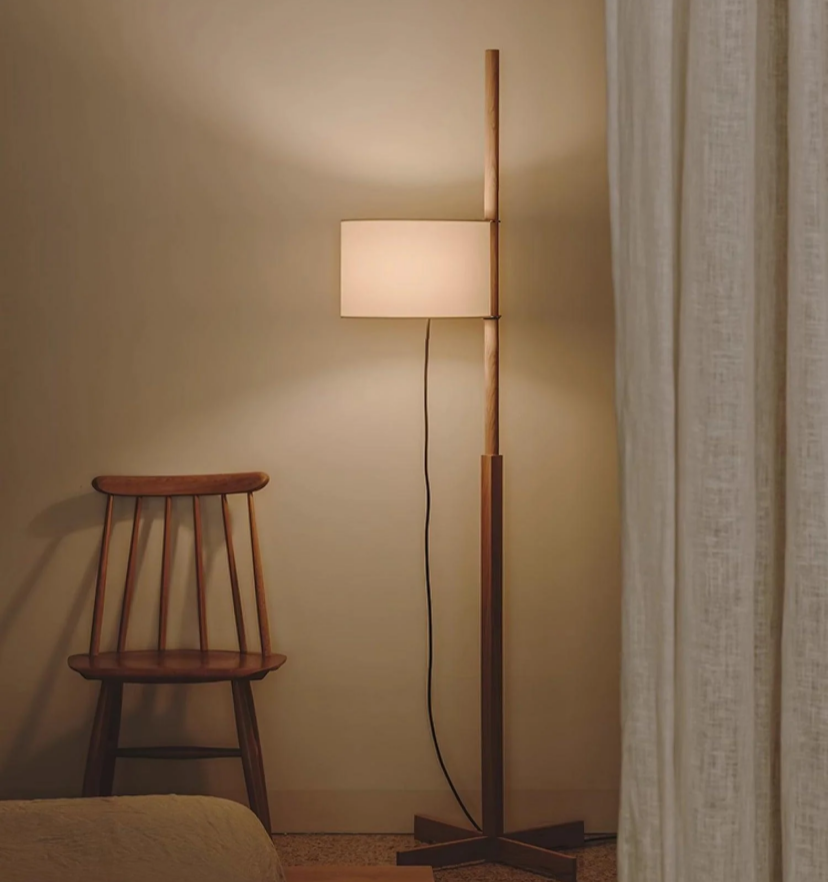 Svelte Silhouette Floor Lamp - Yiarolight