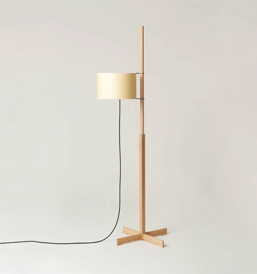 Svelte Silhouette Floor Lamp - Yiarolight