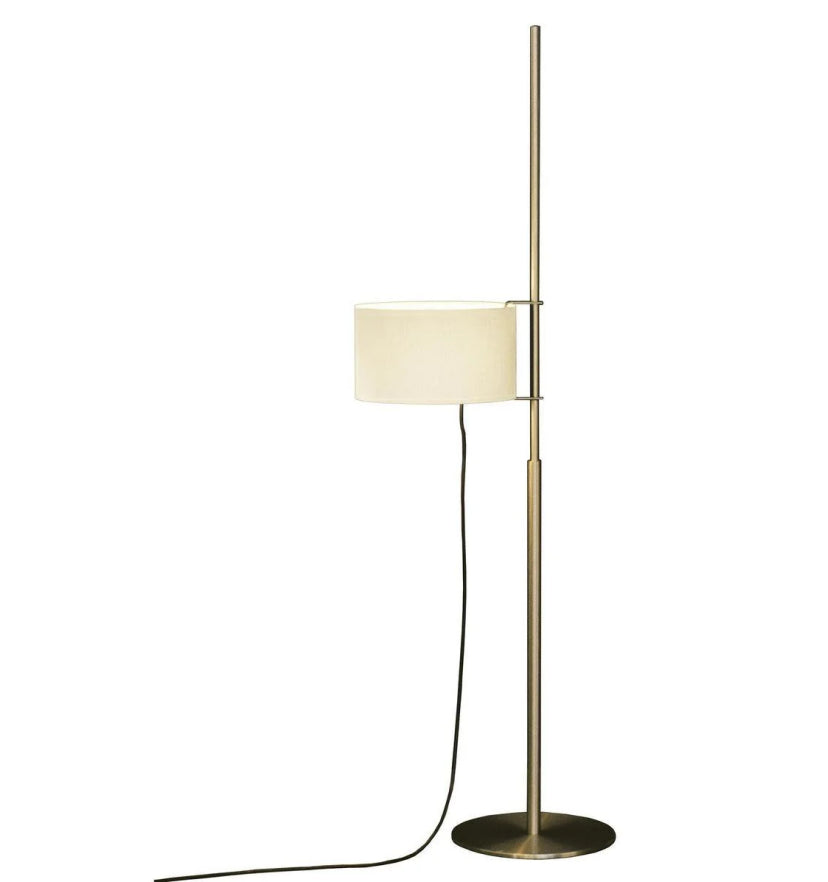 Svelte Silhouette Floor Lamp - Yiarolight