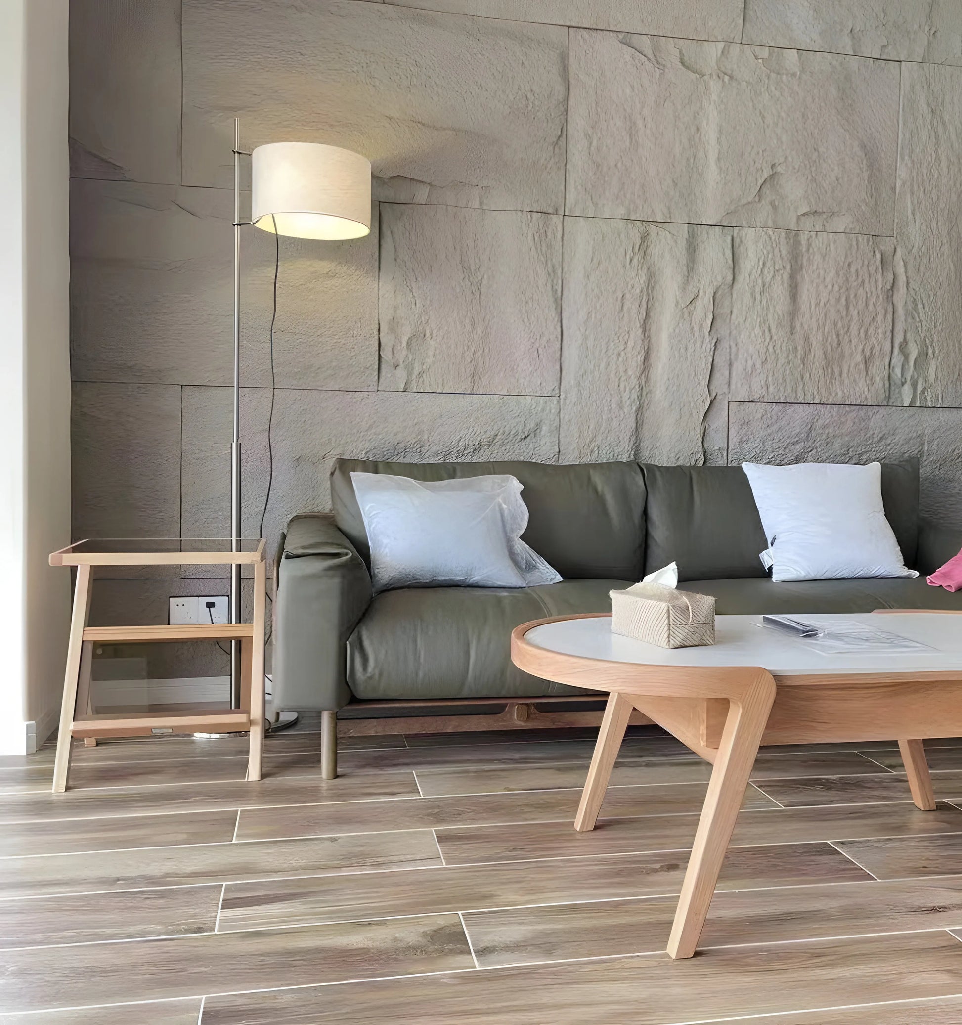 Svelte Silhouette Floor Lamp - Yiarolight