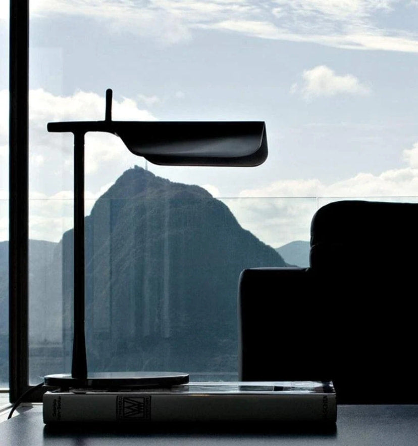 Pivot Ease Table Lamp - Yiarolight