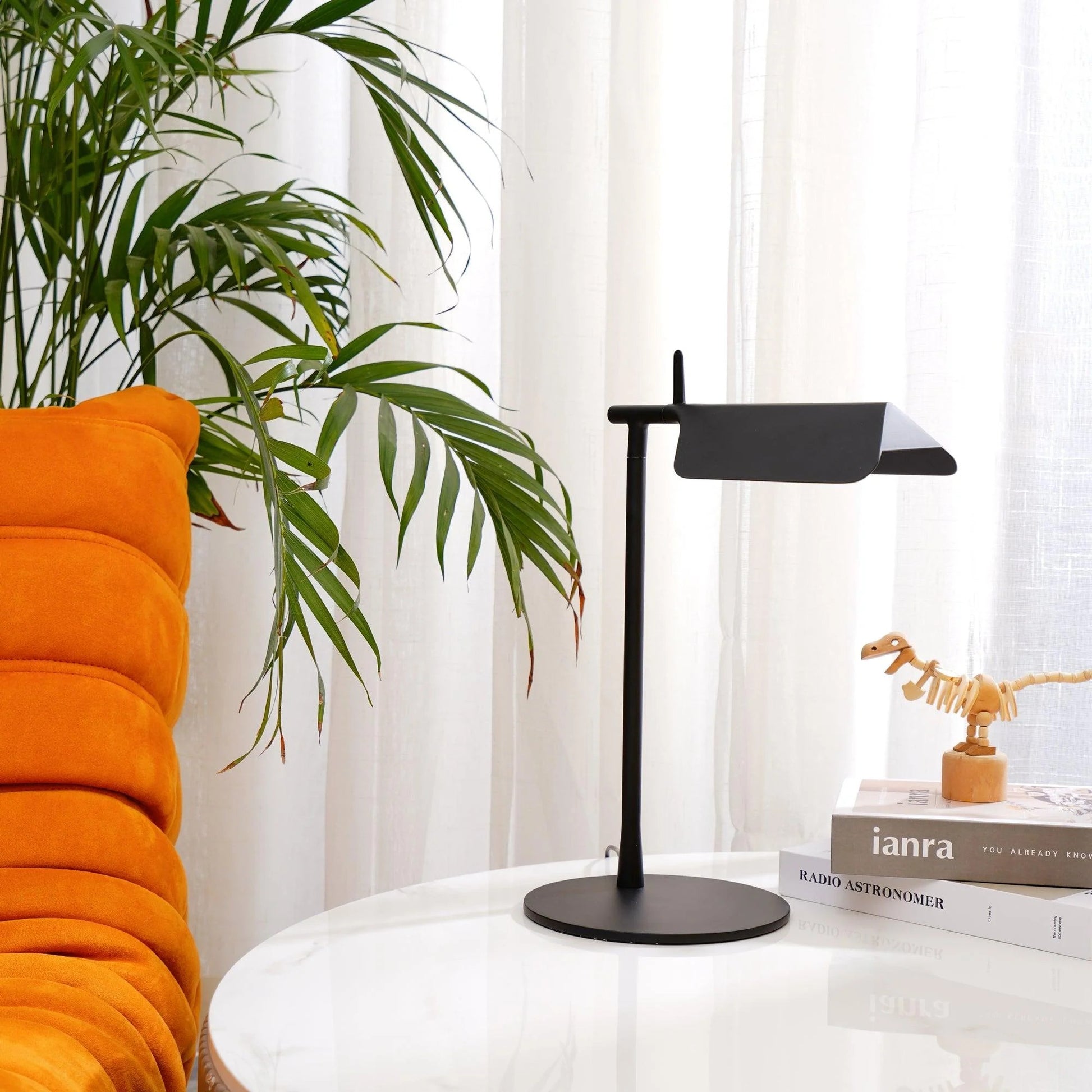 Pivot Ease Table Lamp - Yiarolight