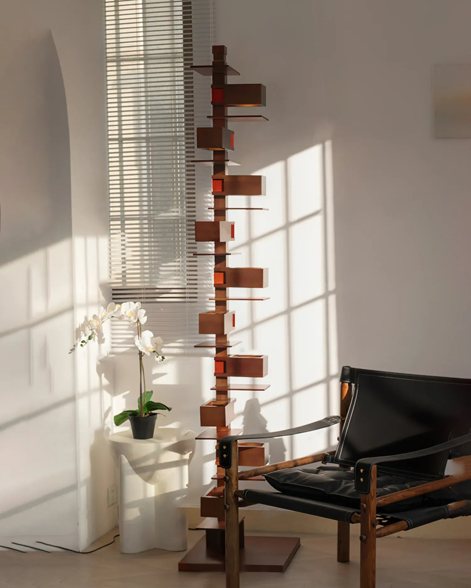 Taliesin Floor Lamp - Yiarolight