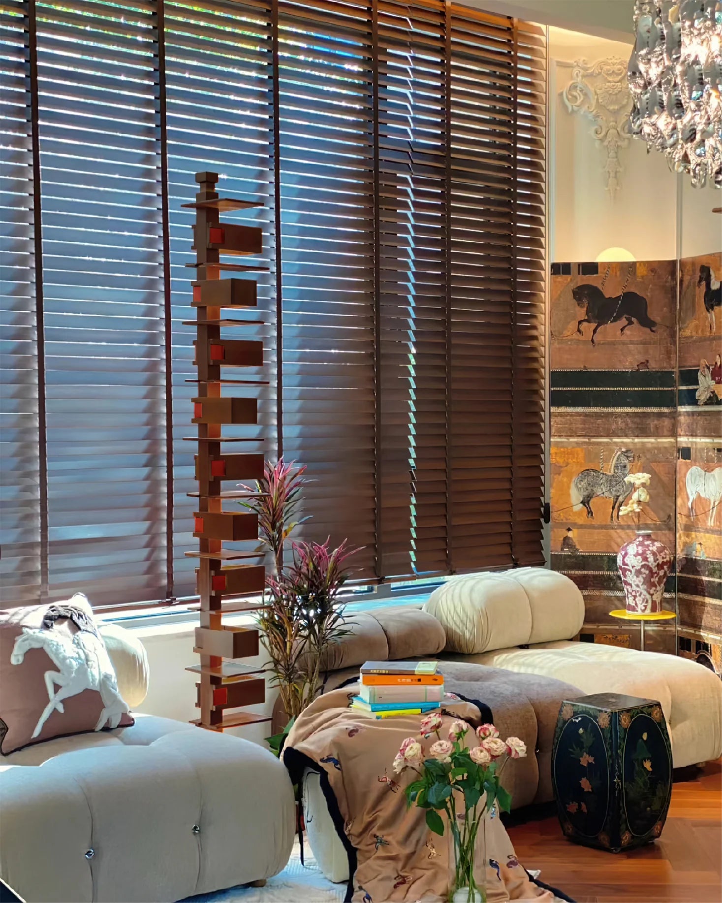 Taliesin Floor Lamp - Yiarolight