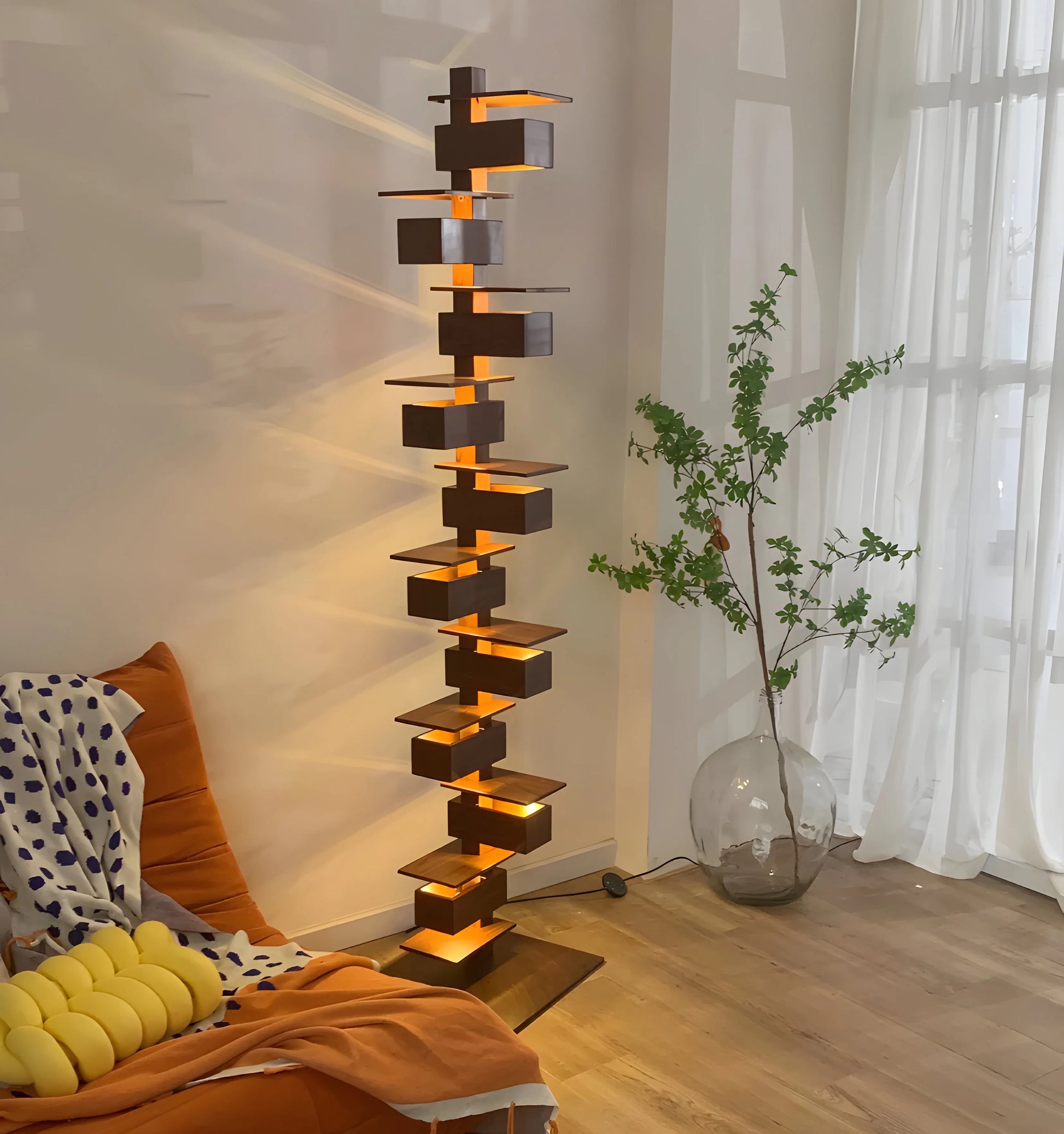 Taliesin Floor Lamp - Yiarolight