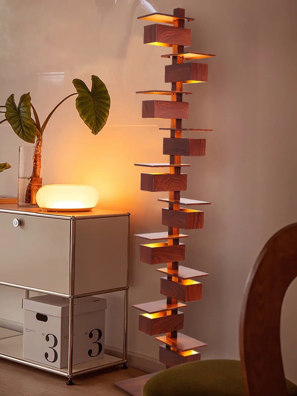 Taliesin Floor Lamp - Yiarolight