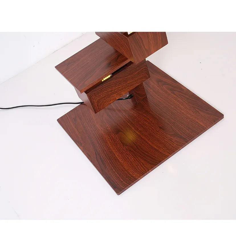 Taliesin Floor Lamp - Yiarolight