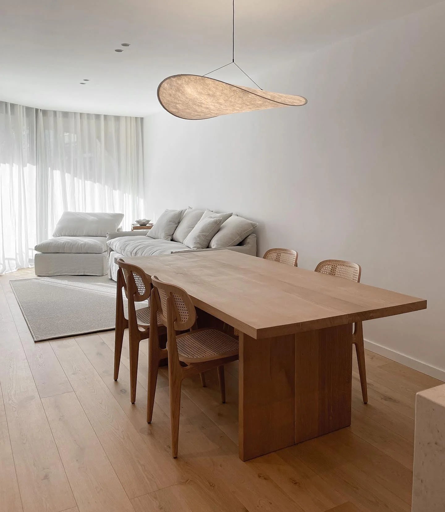 Tense Tyvek Pendant Lamp - Yiarolight