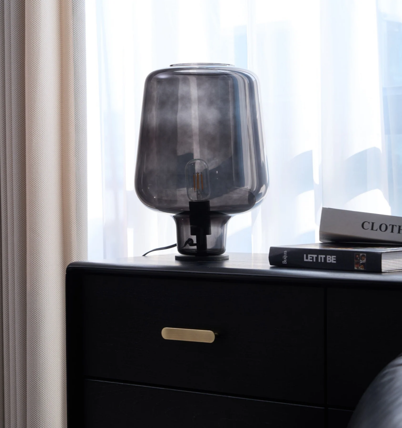 Teutonic Glass Table Lamp - Yiarolight