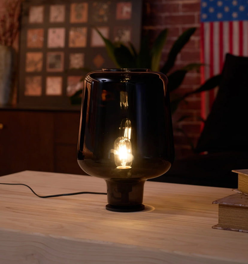 Teutonic Glass Table Lamp - Yiarolight