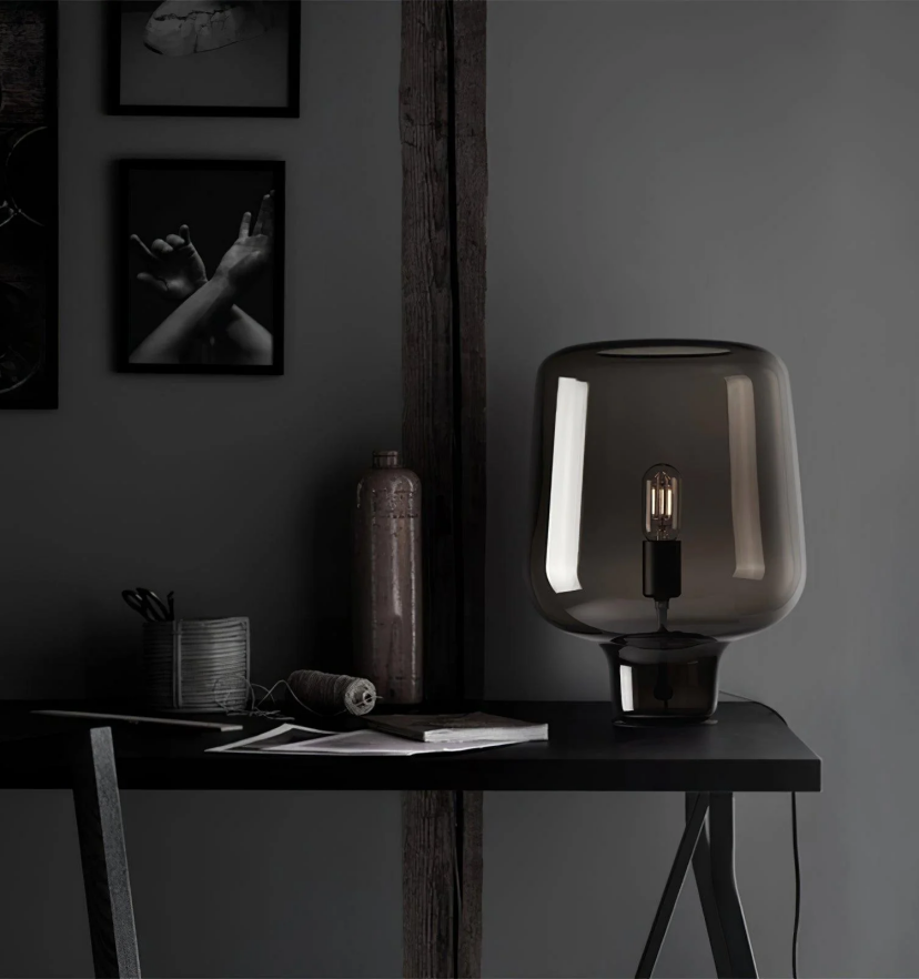 Teutonic Glass Table Lamp - Yiarolight