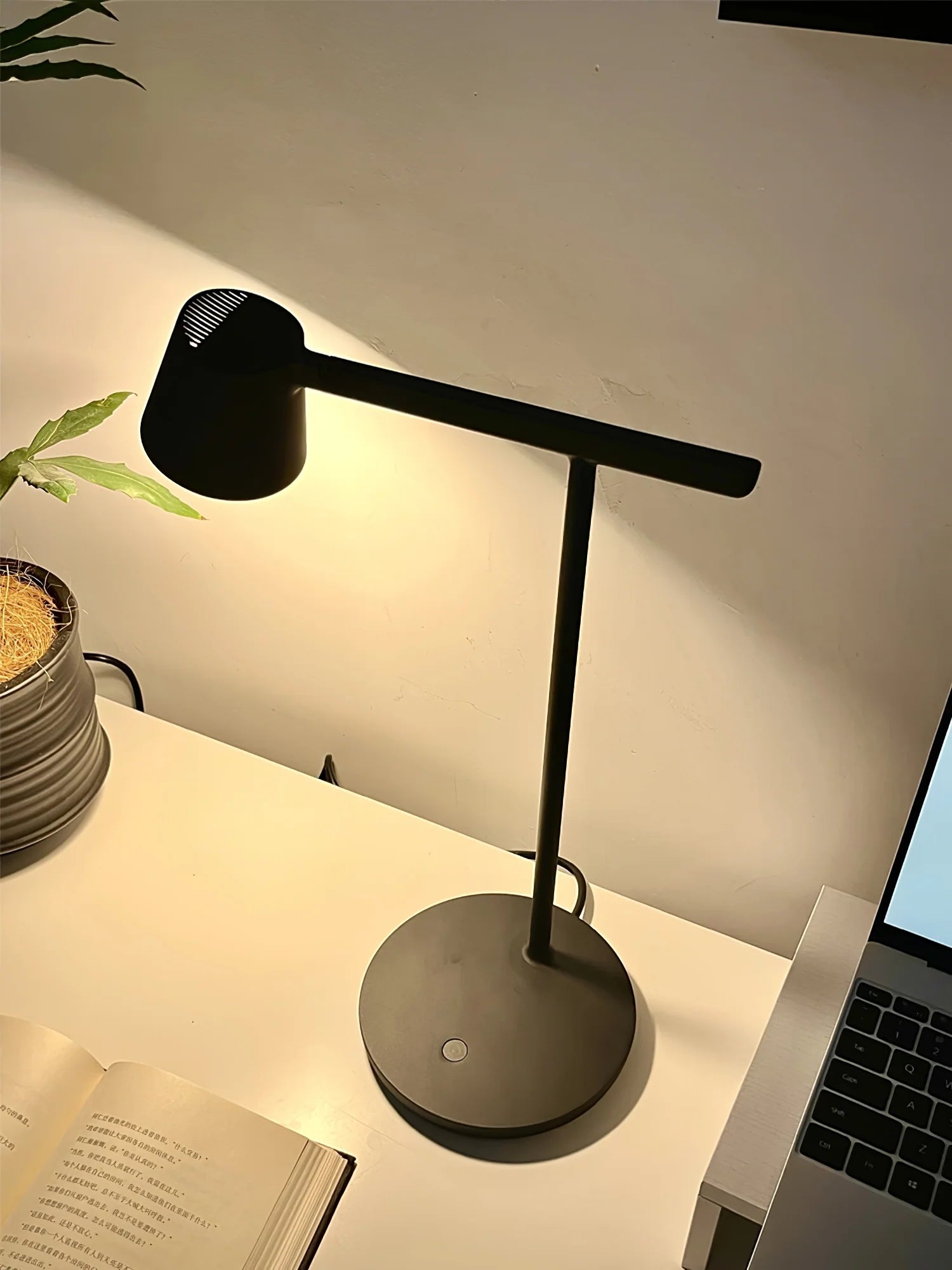 Core Table Lamp - Yiarolight