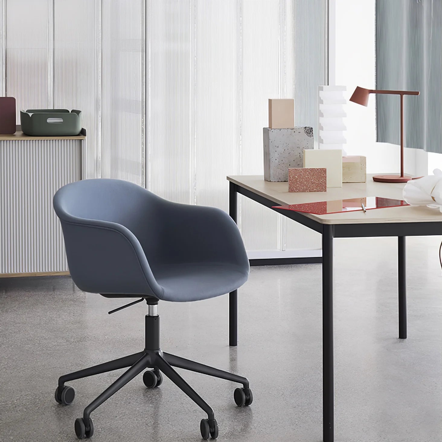 Core Table Lamp - Yiarolight