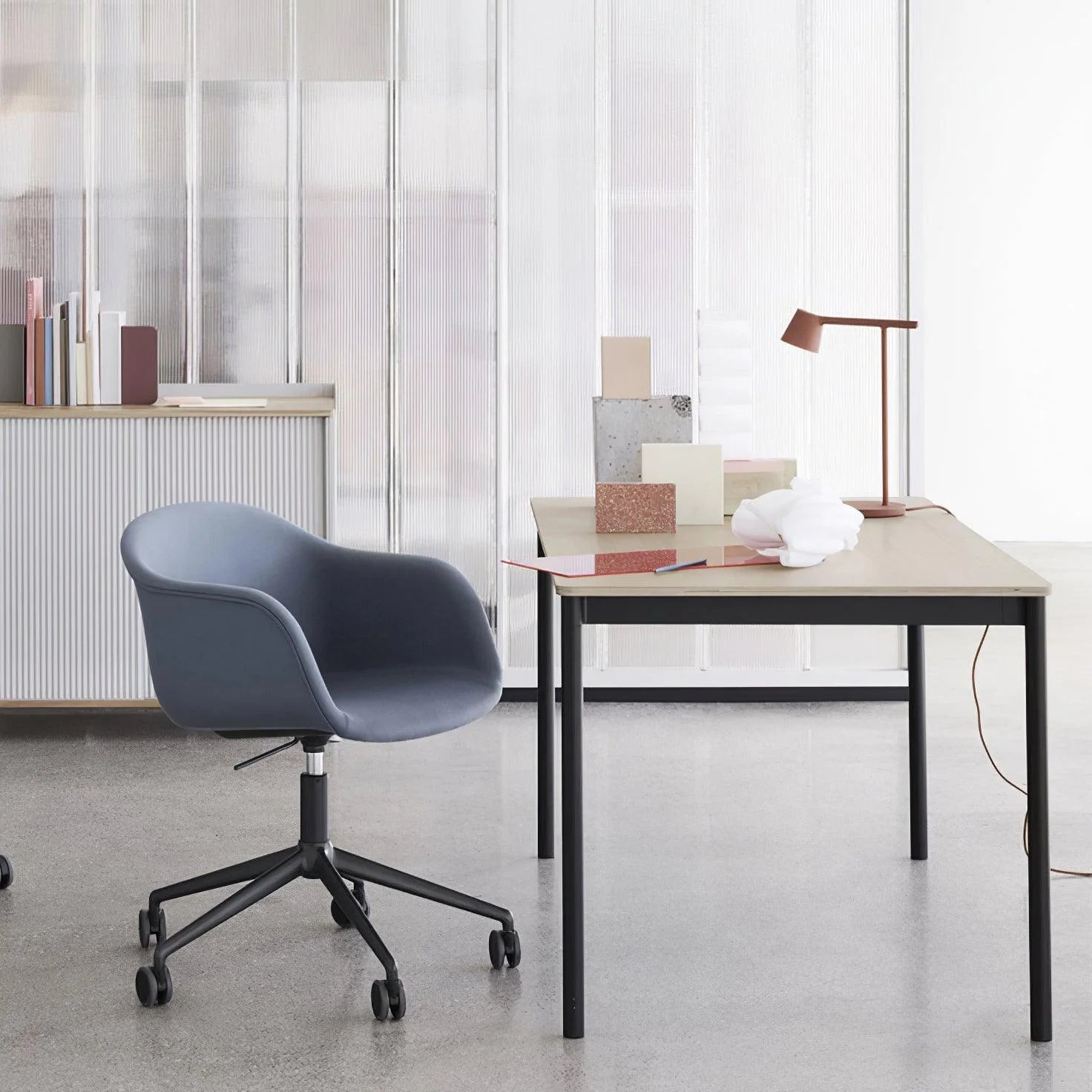 Core Table Lamp - Yiarolight