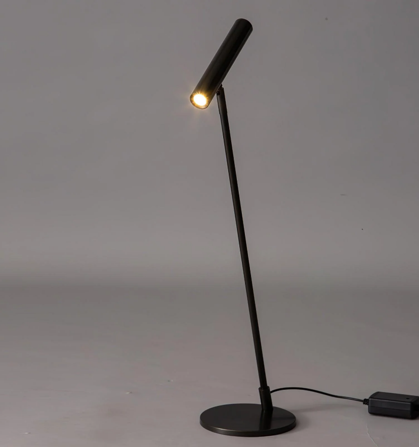 Tom LED Table Lamp - Yiarolight