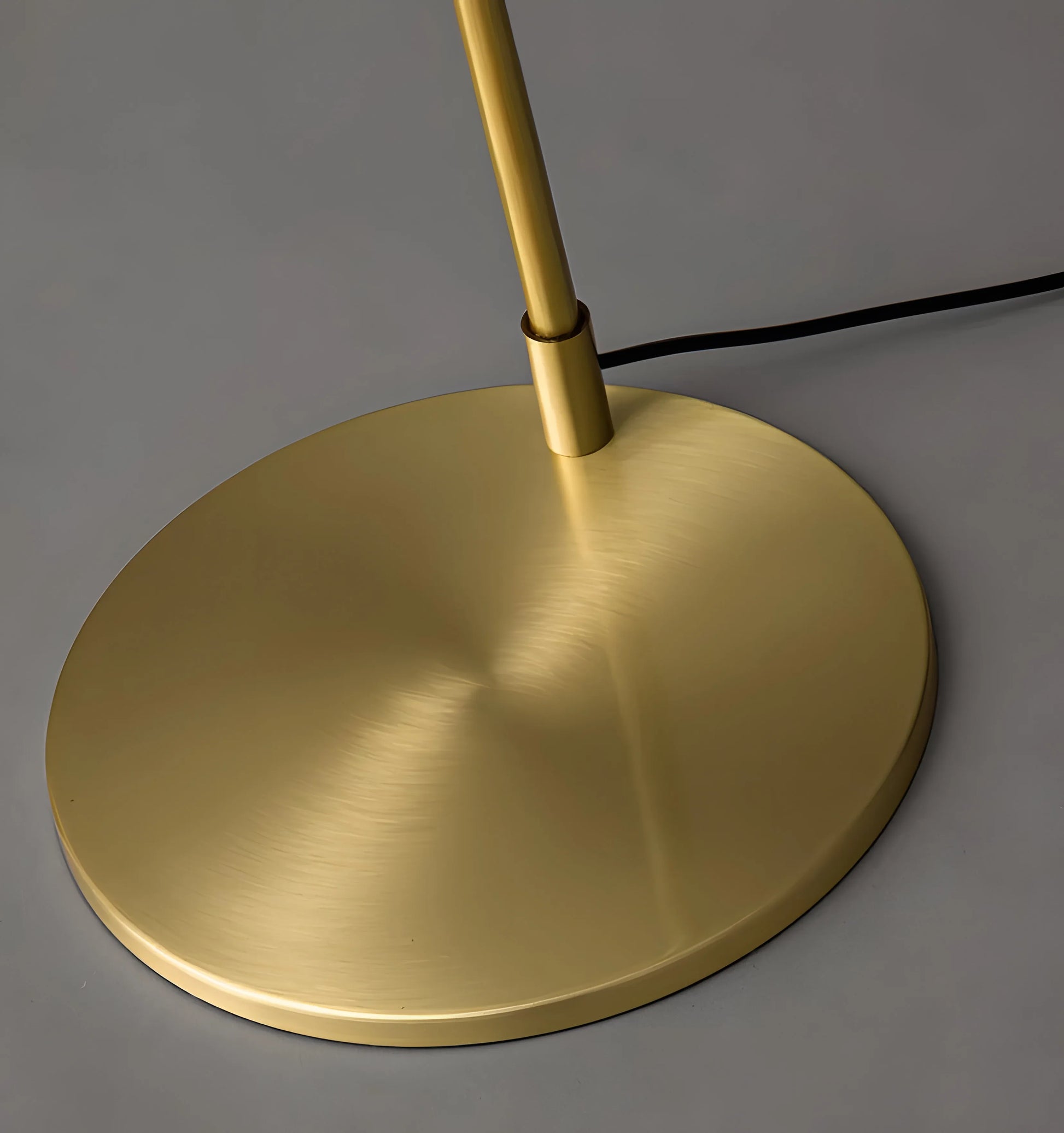 Torris Floor Lamp - Yiarolight