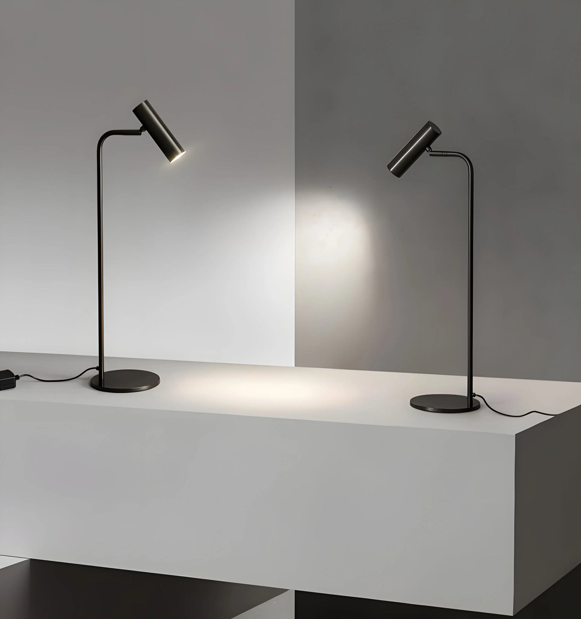 Torris Table Lamp - Yiarolight