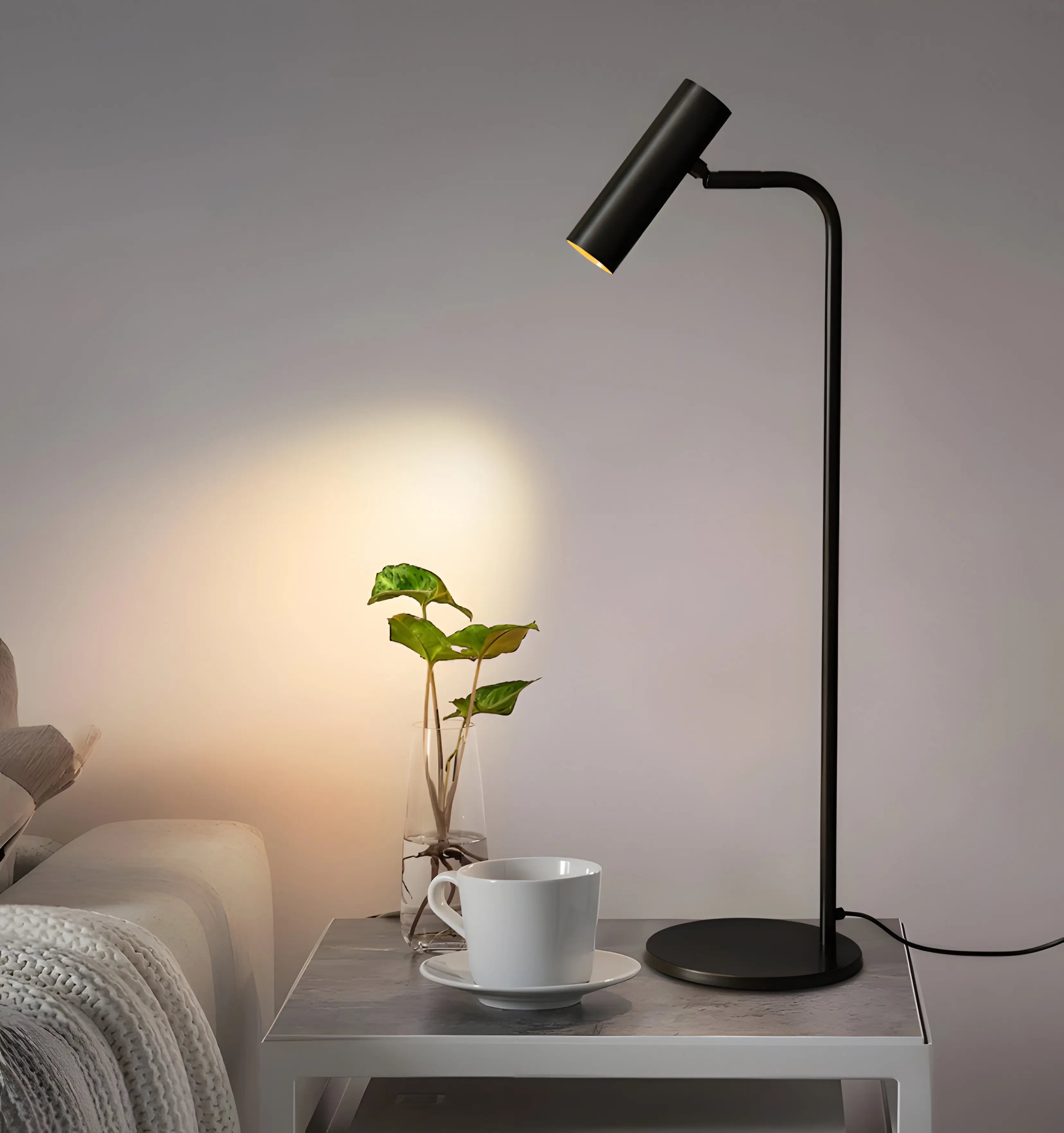 Torris Table Lamp - Yiarolight