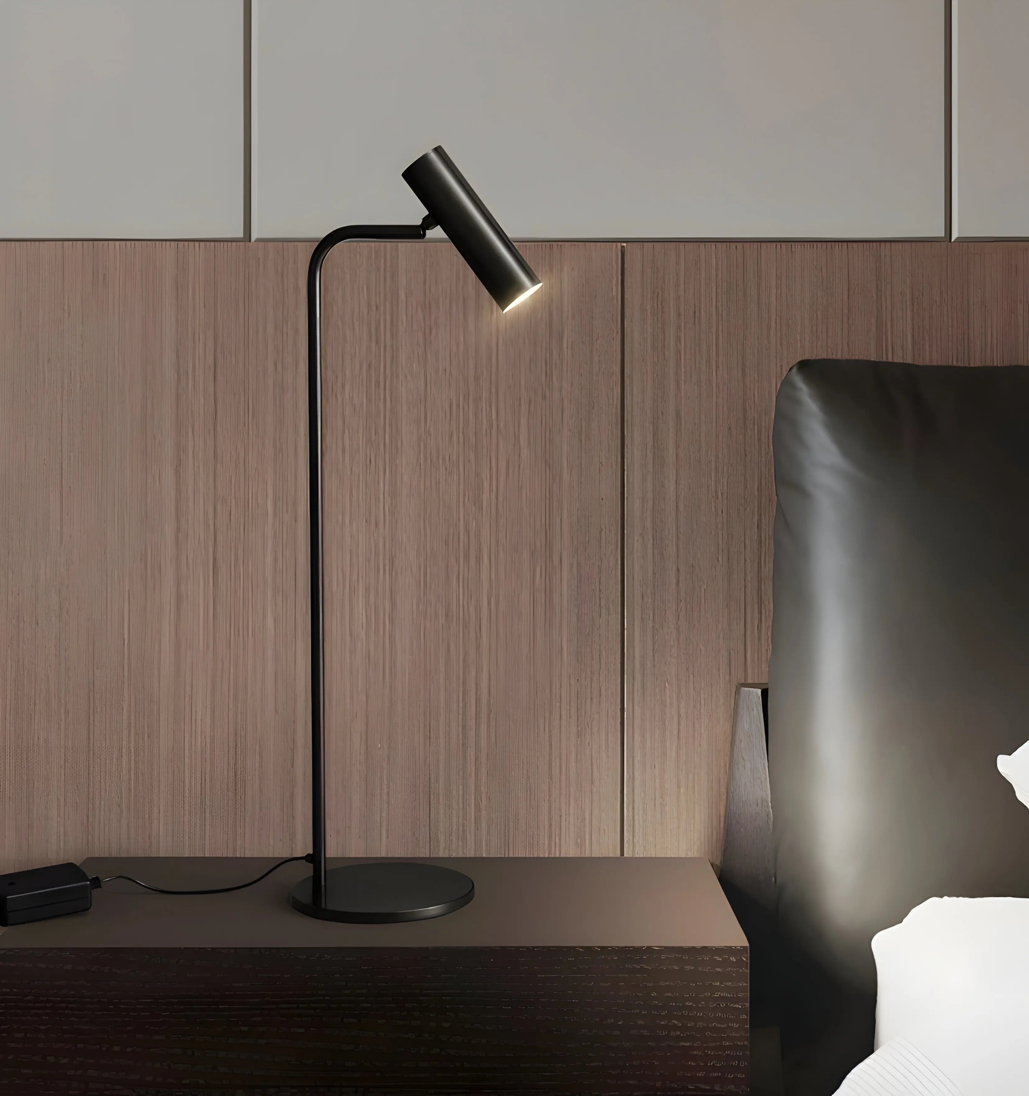 Torris Table Lamp - Yiarolight