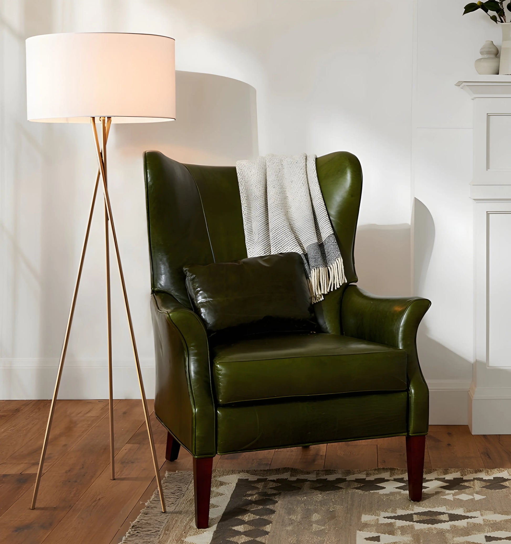 Tripod Grace Floor Lamp - Yiarolight