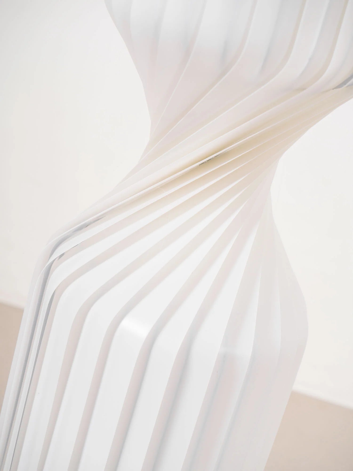 Twist Floor Lamp - Yiarolight