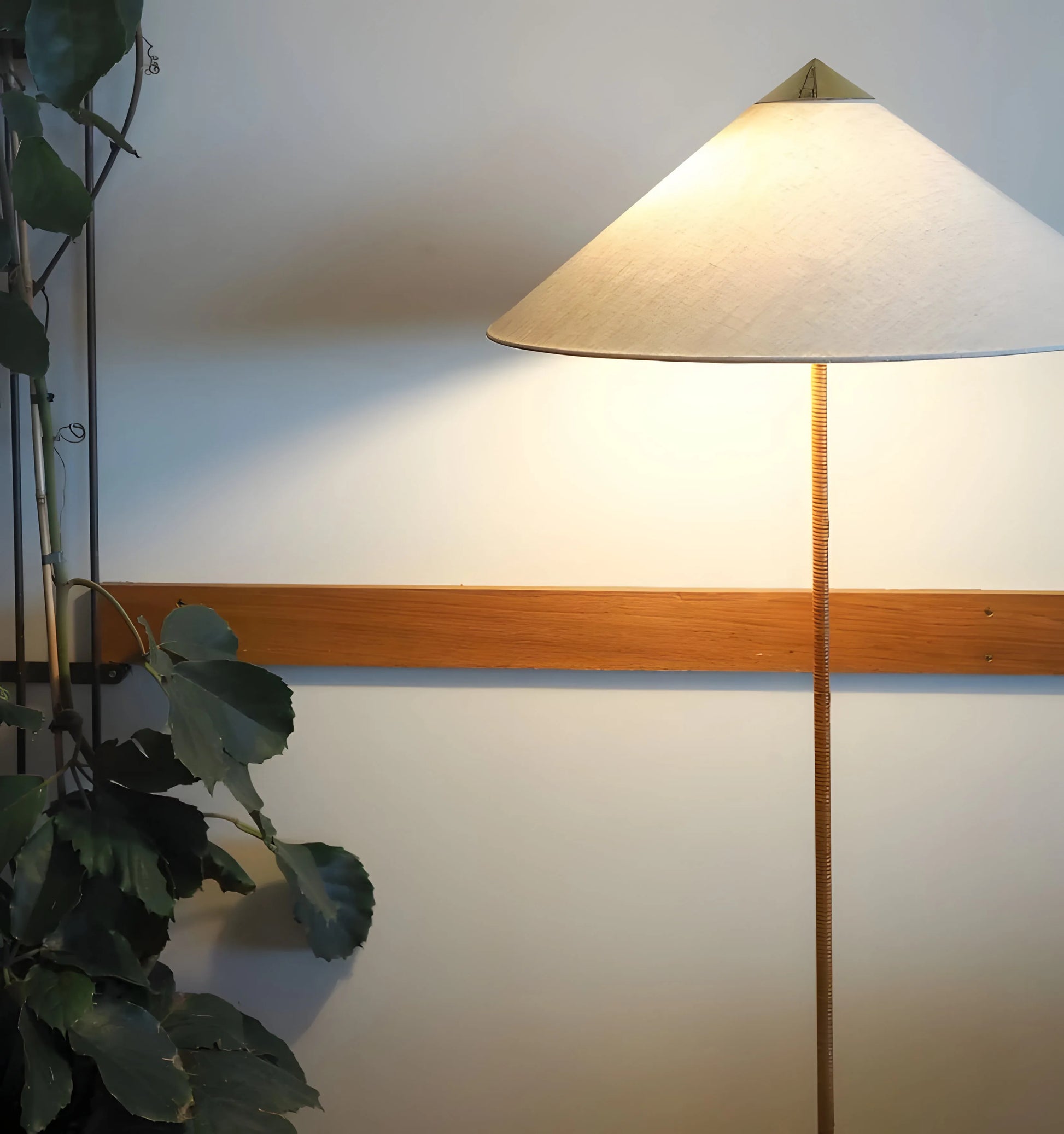 Tynell Floor Lamp - Yiarolight