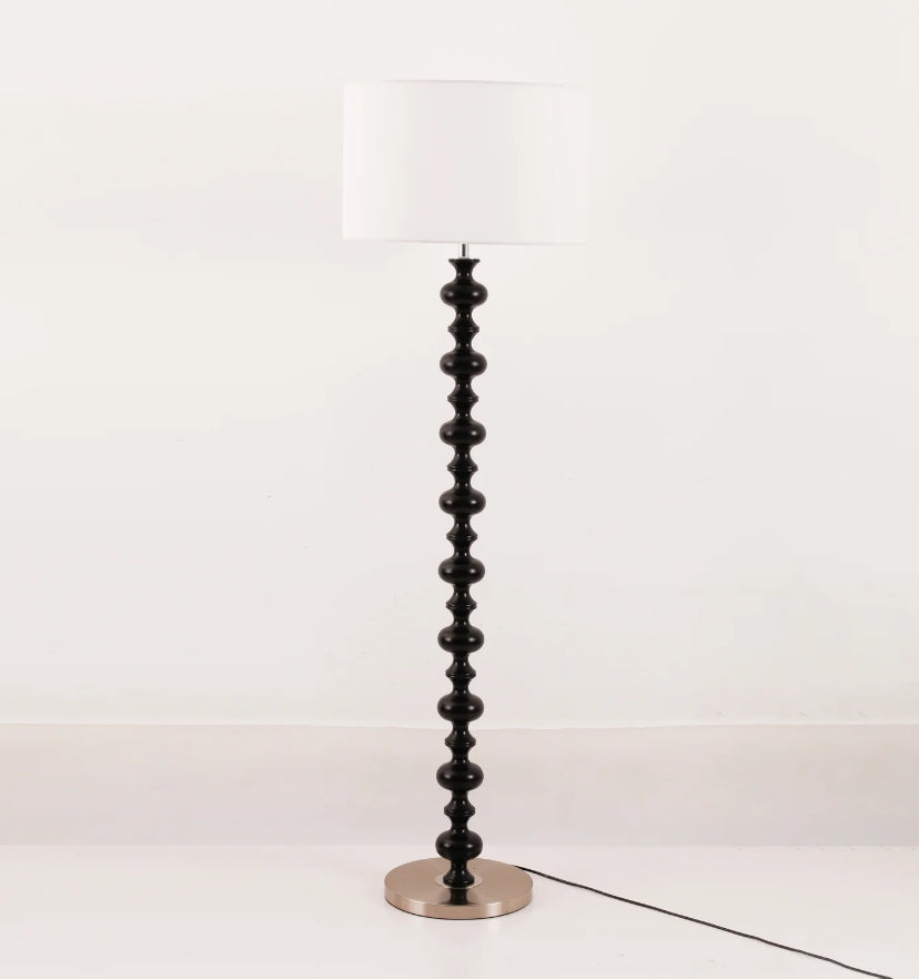 Vera Floor Lamp - Yiarolight