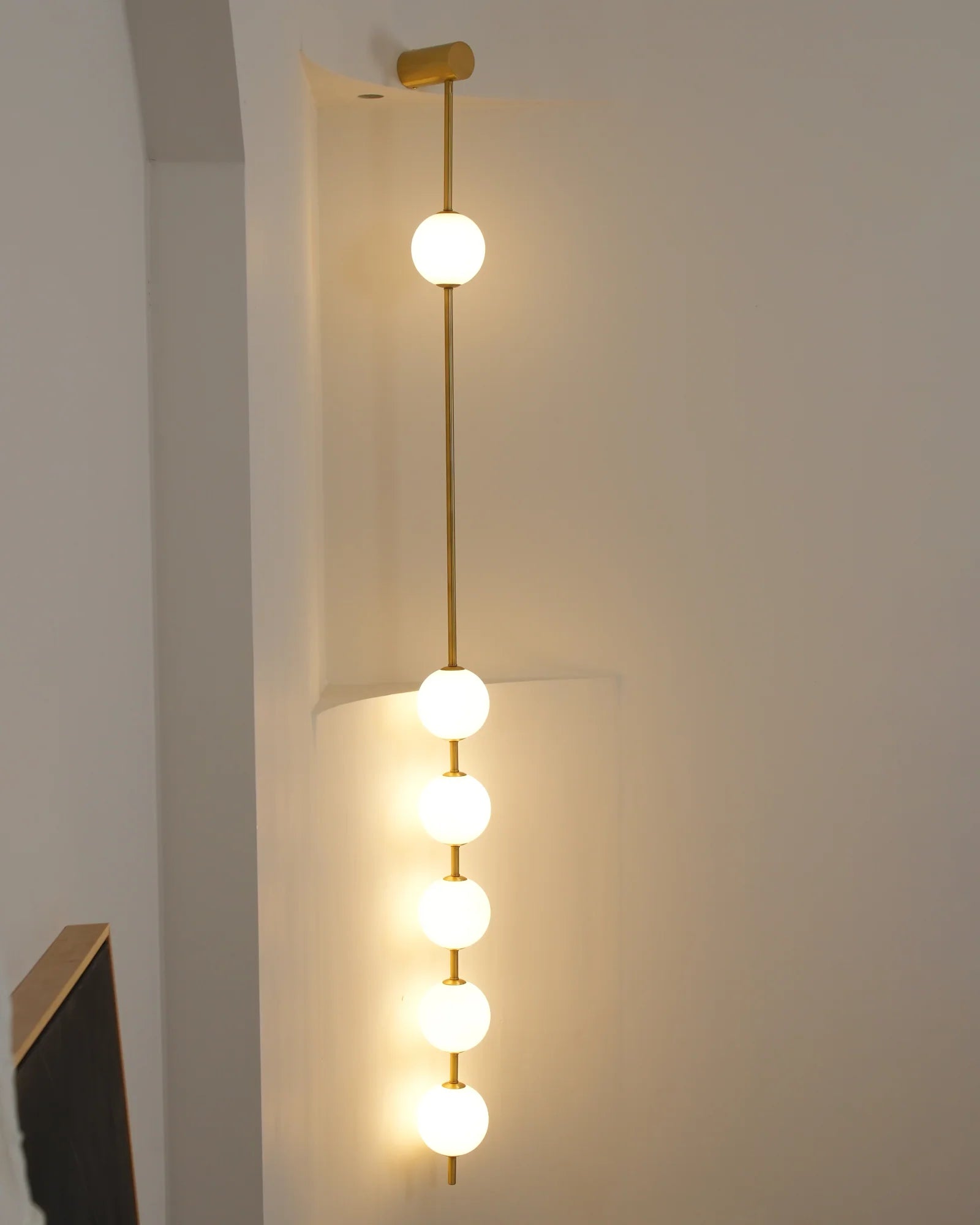 Vertical Balls Wall Lamp - Yiarolight
