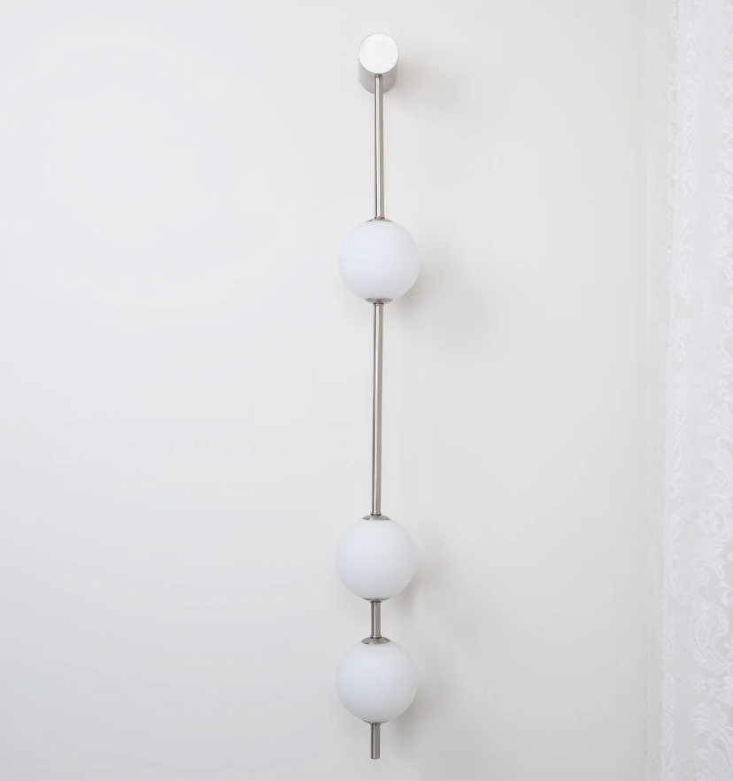 Vertical Balls Wall Lamp - Yiarolight