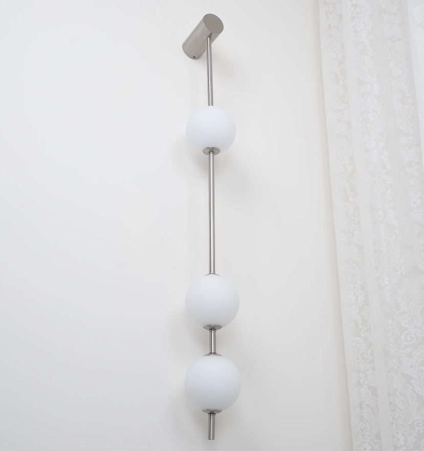 Vertical Balls Wall Lamp - Yiarolight