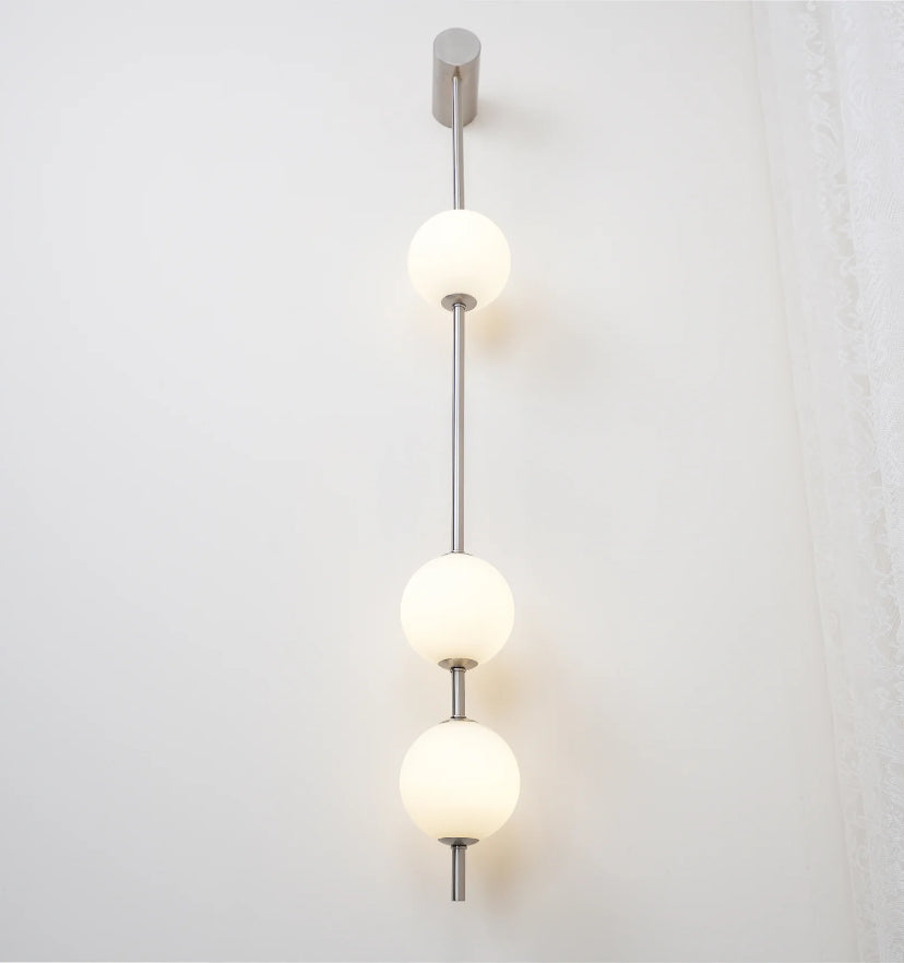 Vertical Balls Wall Lamp - Yiarolight