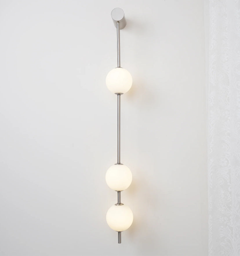 Vertical Balls Wall Lamp - Yiarolight